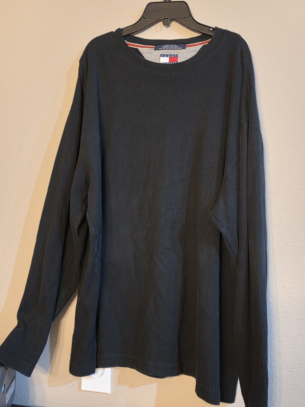 Tommy Hilfiger Men's Black Ribbed Crewneck Sweater